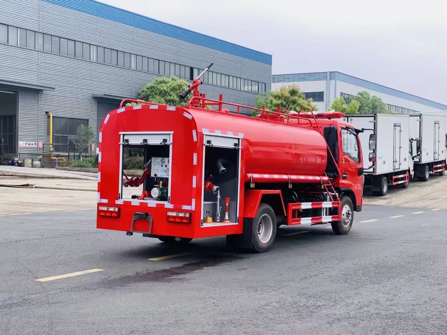 東風(fēng)4.5噸消防灑水車