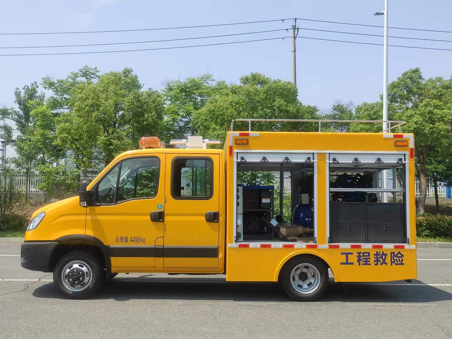 依維柯雙排排澇救險車